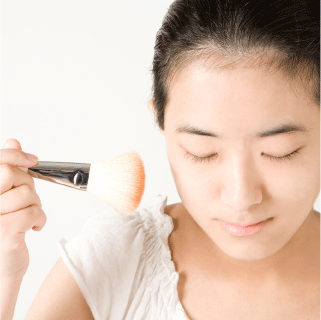 女性を磨く 化粧筆